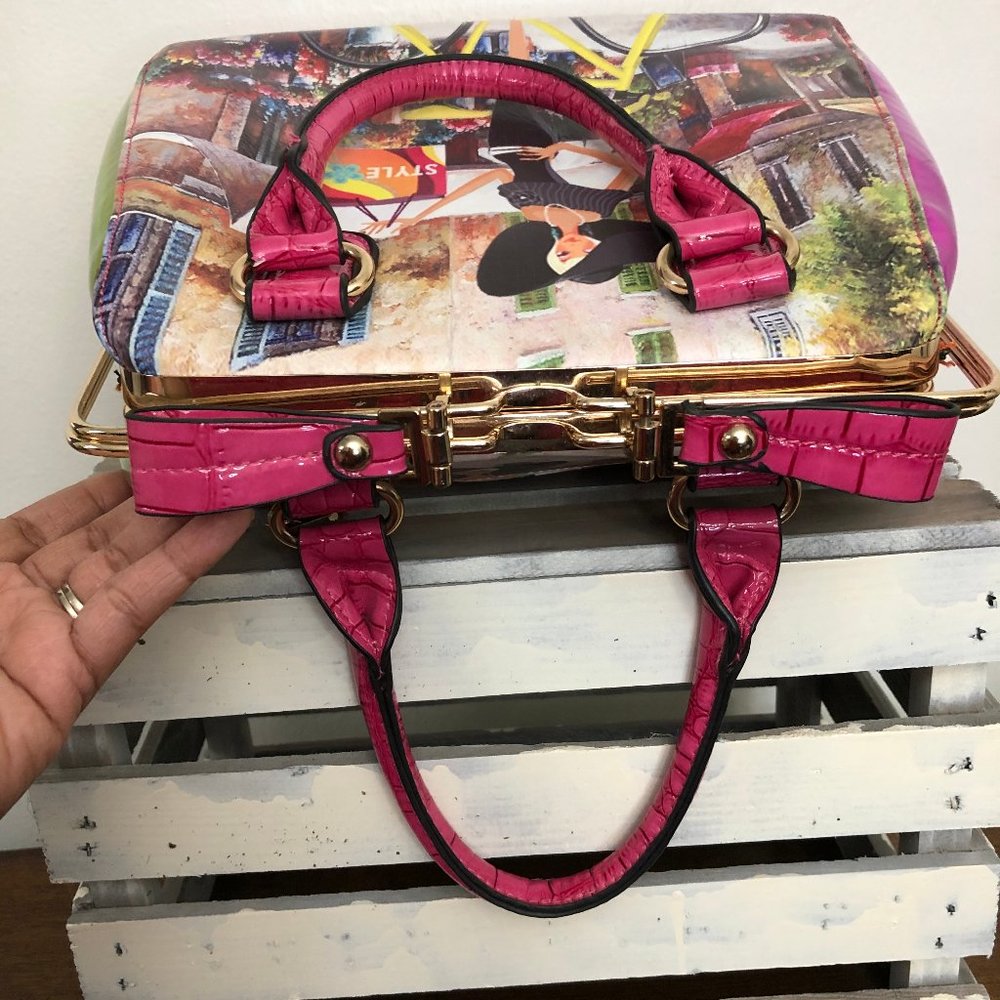 Unique Statement "Style" Handbag - Picture 6 of 9